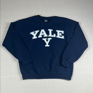 Yale Navy Blue women’s sweatshirt
Size: Medium